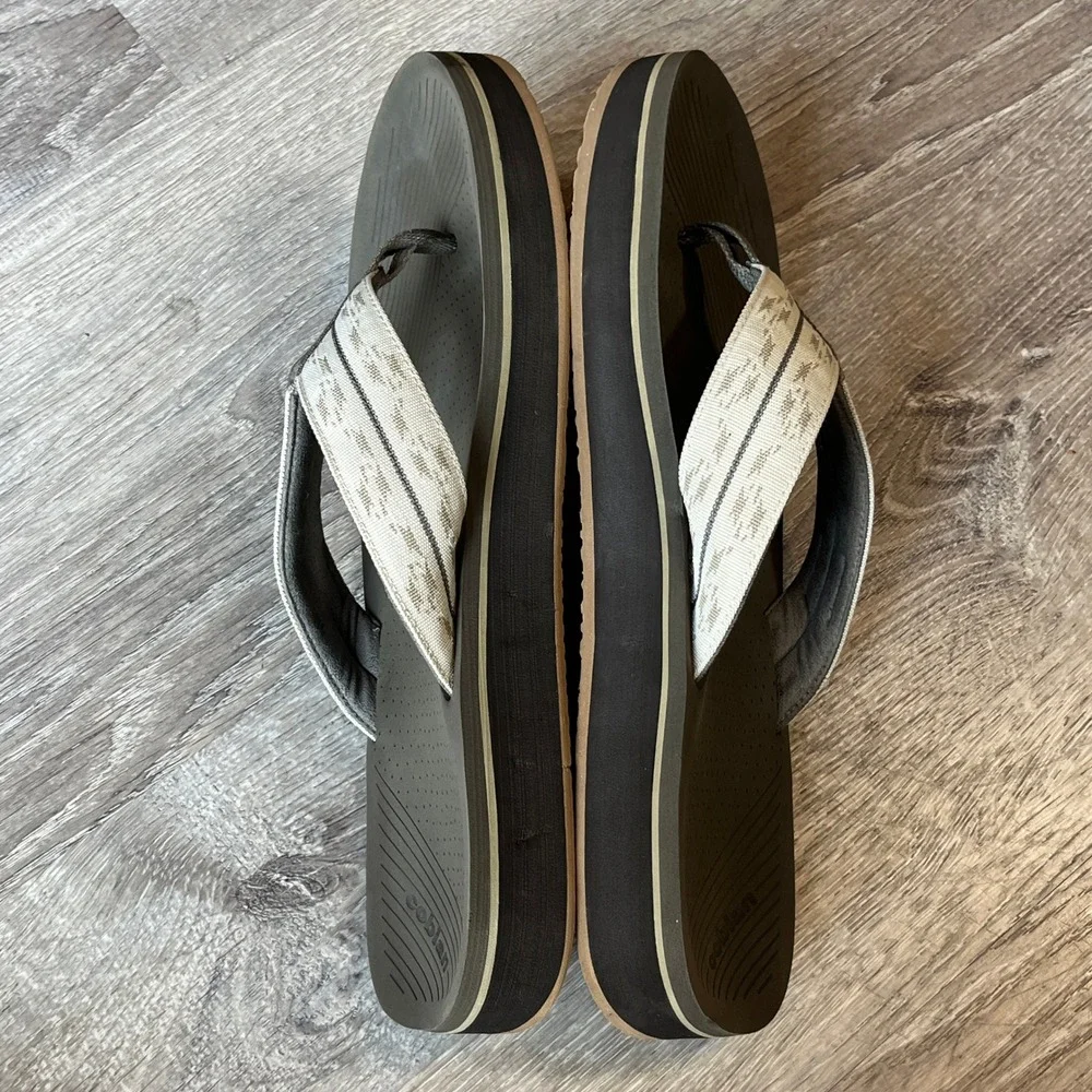 Cobian ARV2 Mens Brown Tan Comfort Flip Flop Thong Sandals Arch Support Size 12